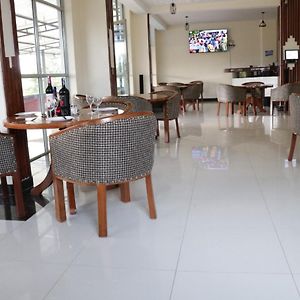 Paraiso Gardens Hotel